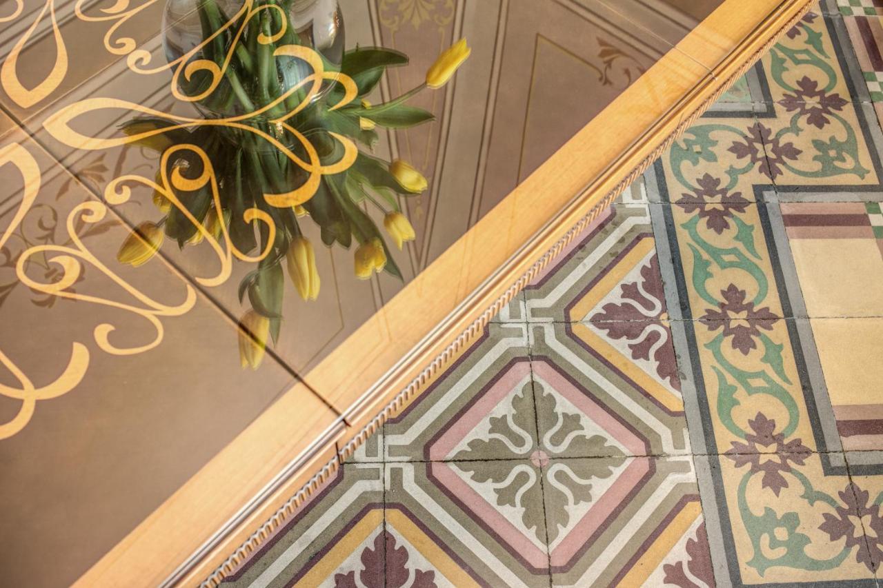 Palazzo Stunis - Dimora Di Charme Bed & Breakfast Ostuni Exterior foto